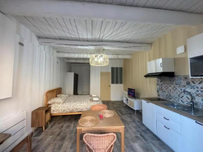 Studio centre de Charleval